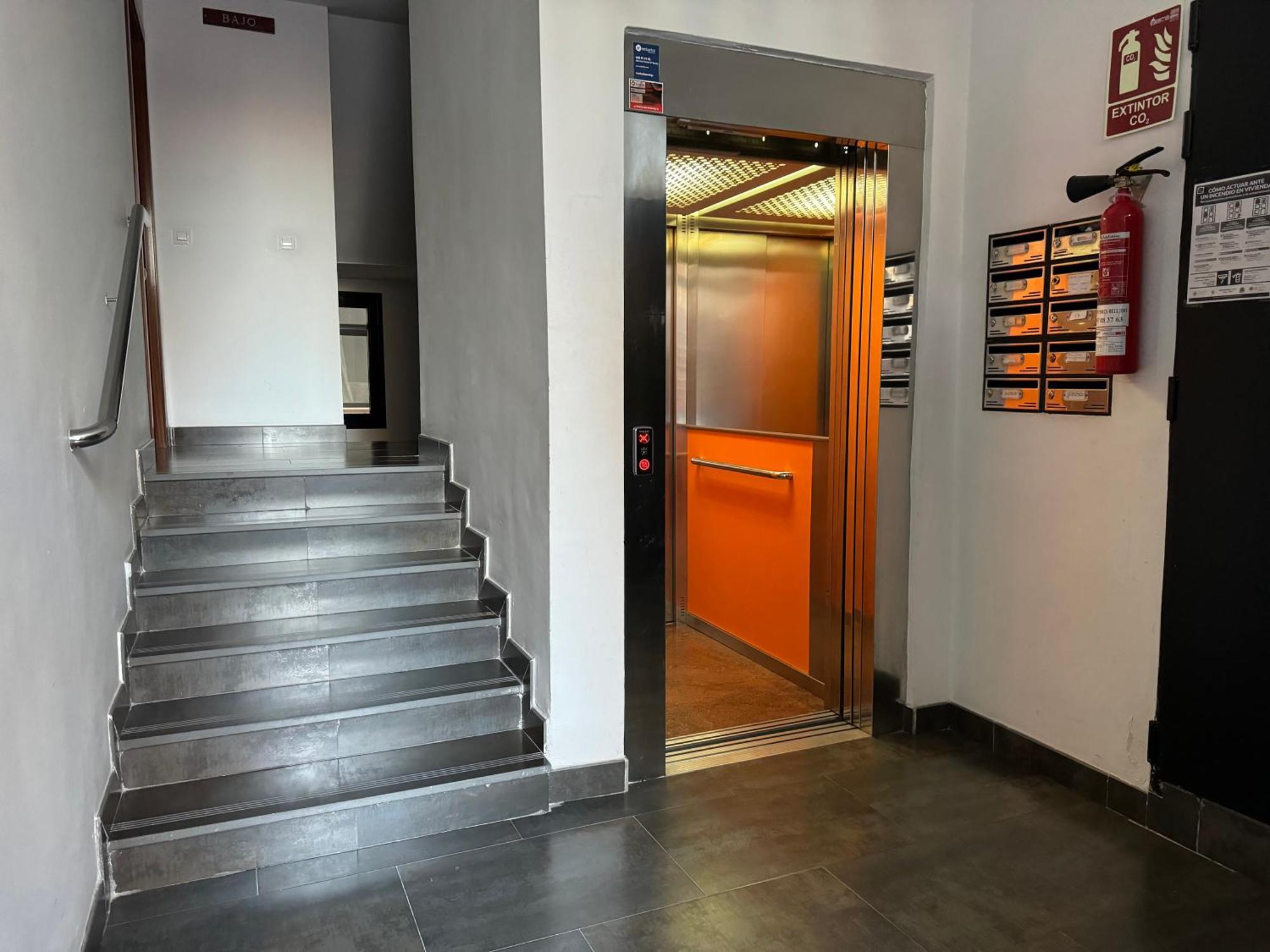 Apartamento Centrico Con Terraza Y Parking Gratuito Кордова Экстерьер фото